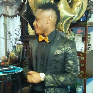 Meet your Posher, Deverris